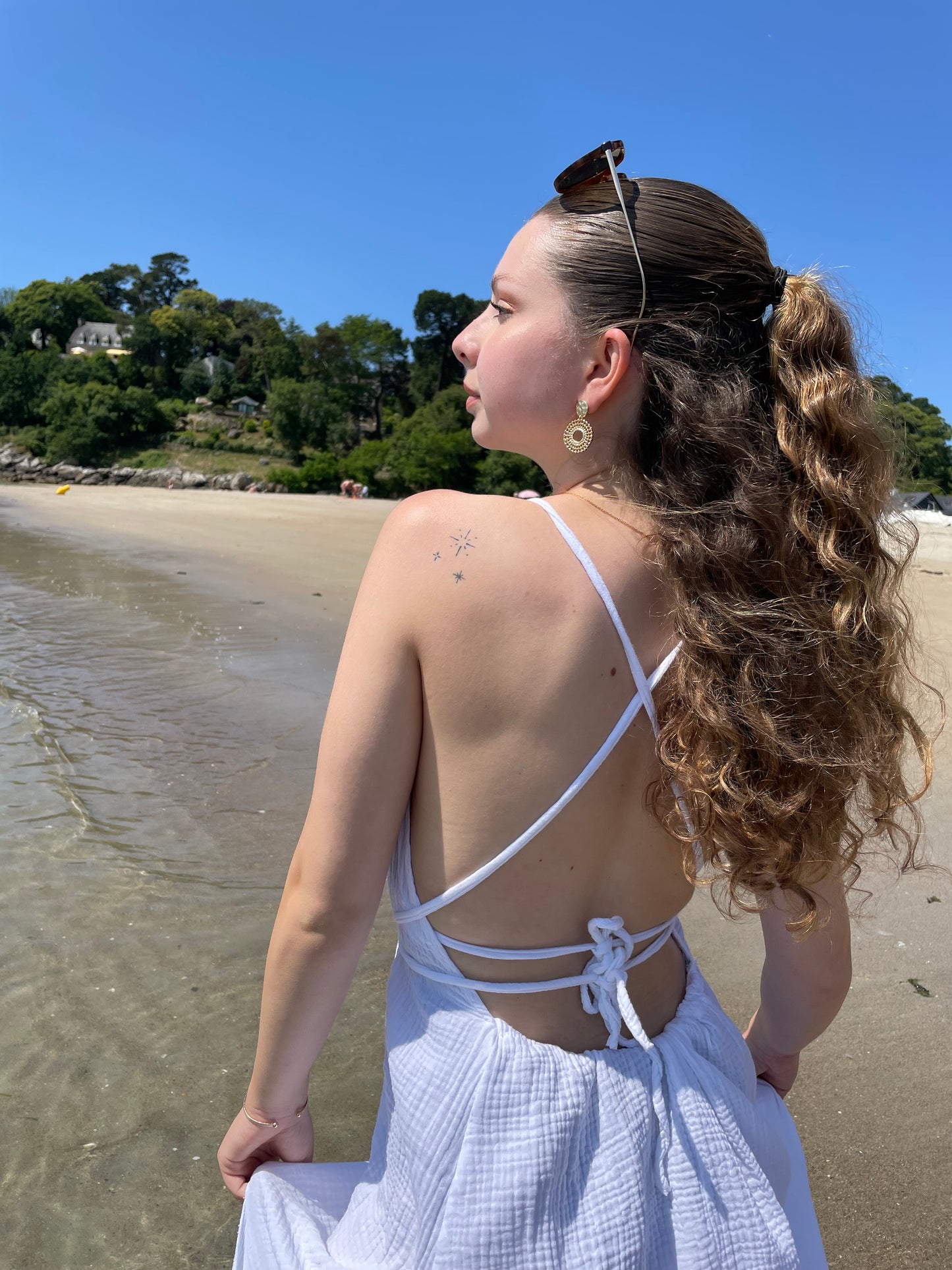 Robe dos nue blanche