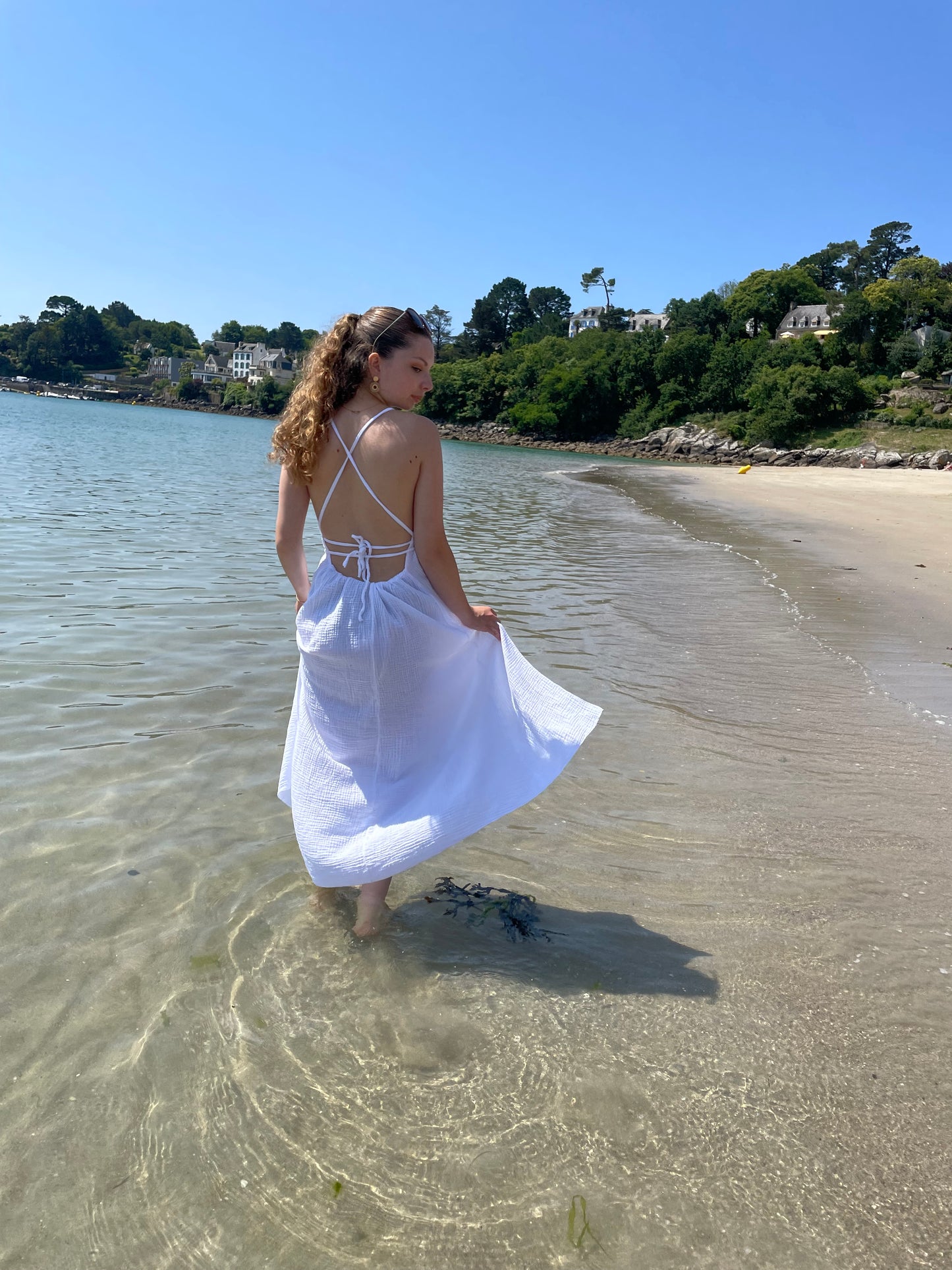Robe dos nue blanche