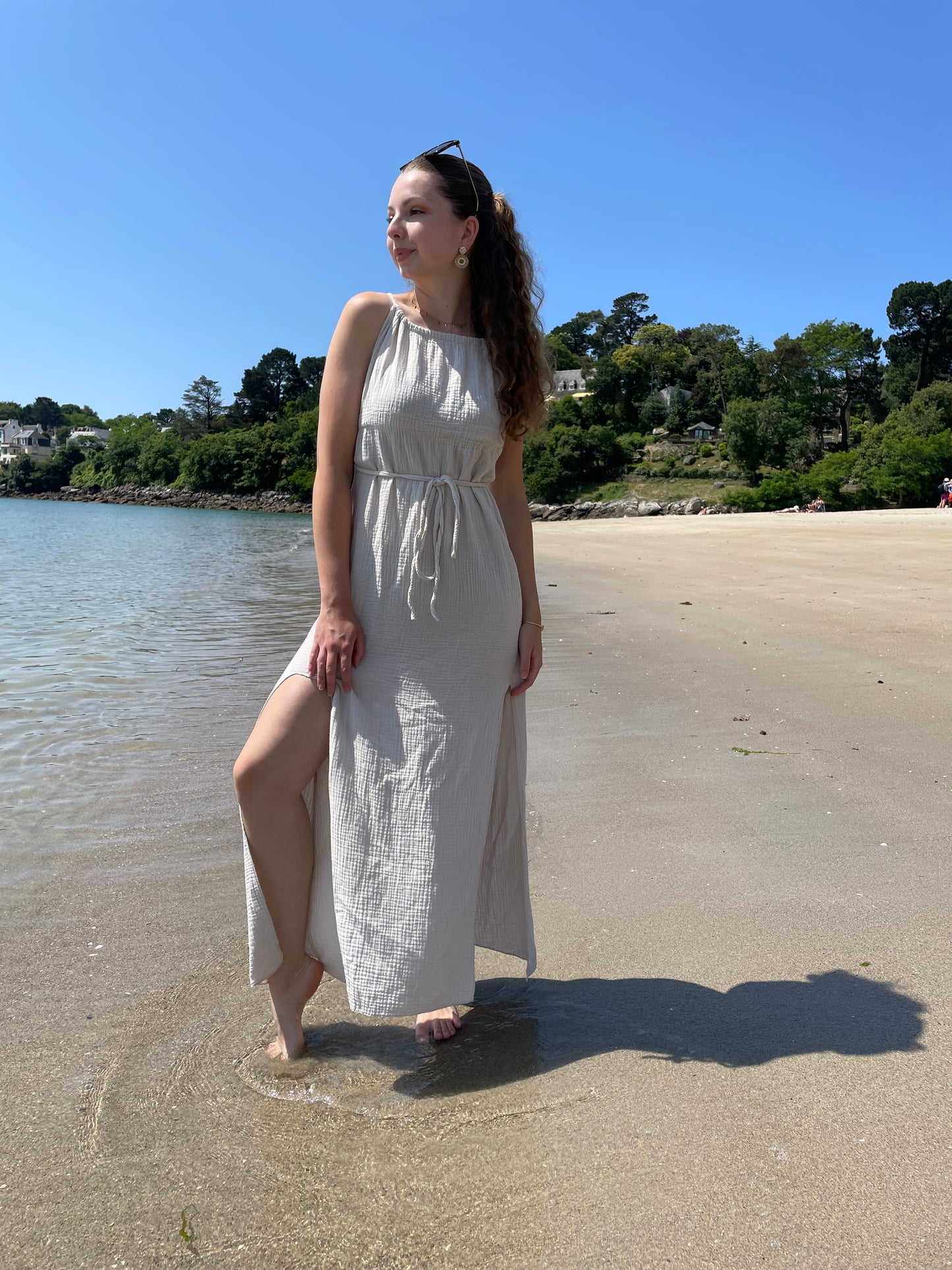Robe dos nue beige